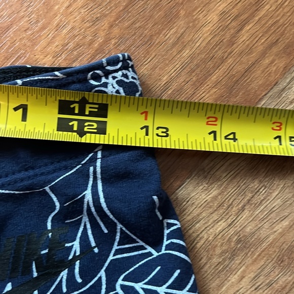 EUC navy and white Nike athletic leggings - Picture 7 of 13